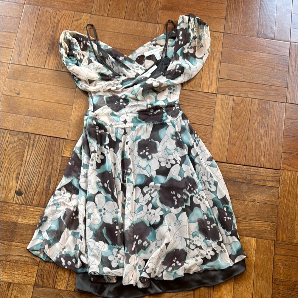 Floral Print Diane VonFurstenberg Silk Dress with Ruffled Sleeves